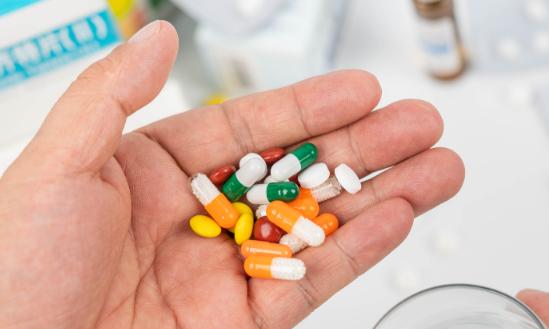 醫(yī)藥CRO行業(yè)：新藥研發(fā)的“催化劑”與“翻譯官”