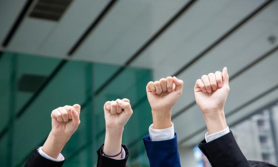 2025中國商務艇市場：從“小眾玩具”到“水上經濟新引擎”